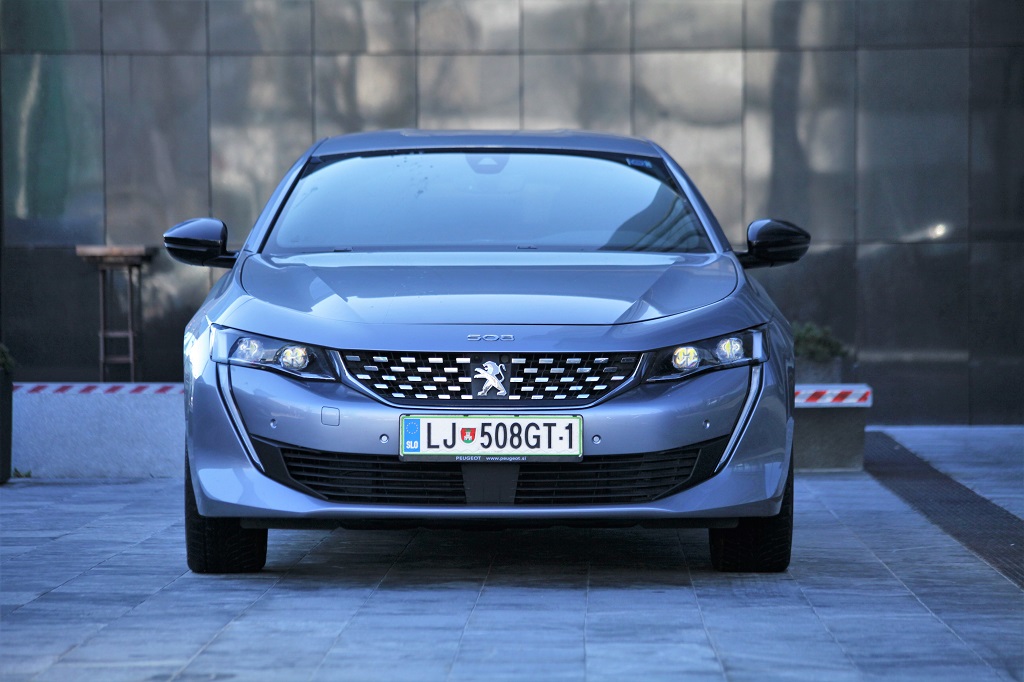 Slovenska premiera: Peugeot 508