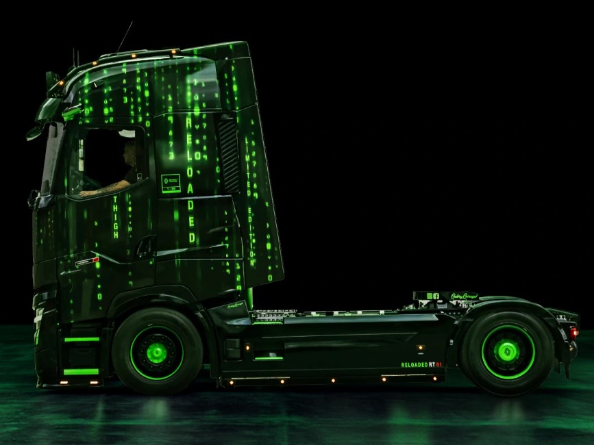 Renault T480 TC “Reloaded” –v slogu Matrice
