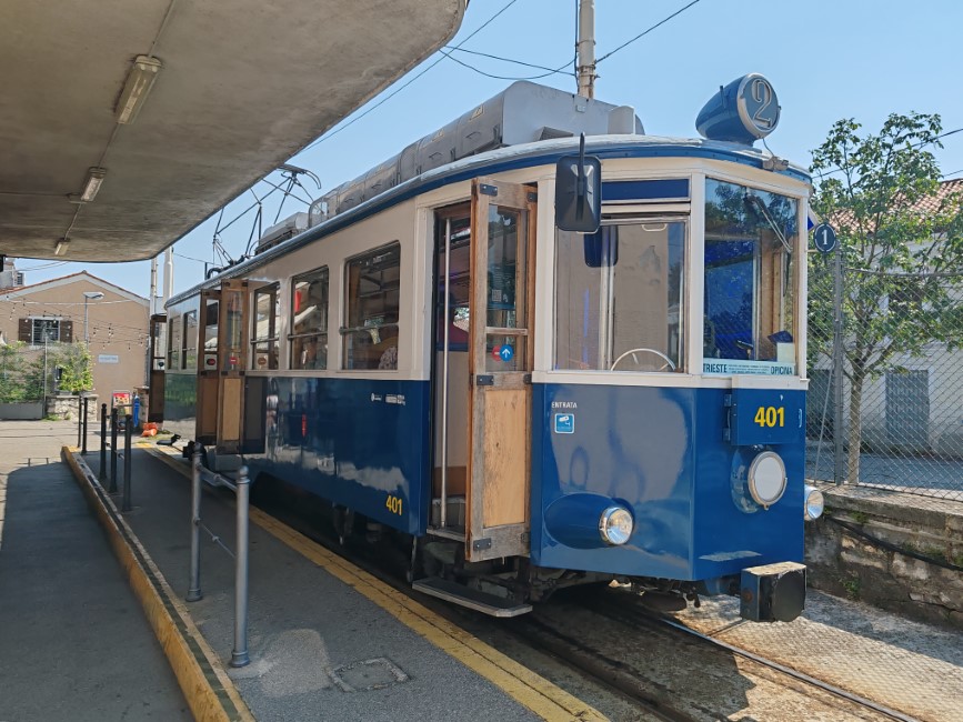 Kaj pa, če bi Trst obiskali s tramvajem
