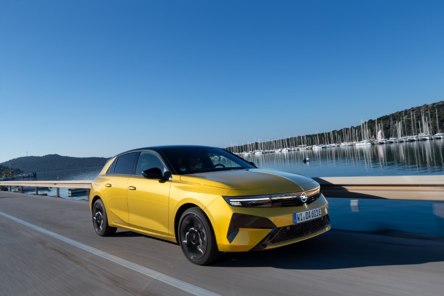Astra bo še naprej vozila tudi z dizelskim motorjem