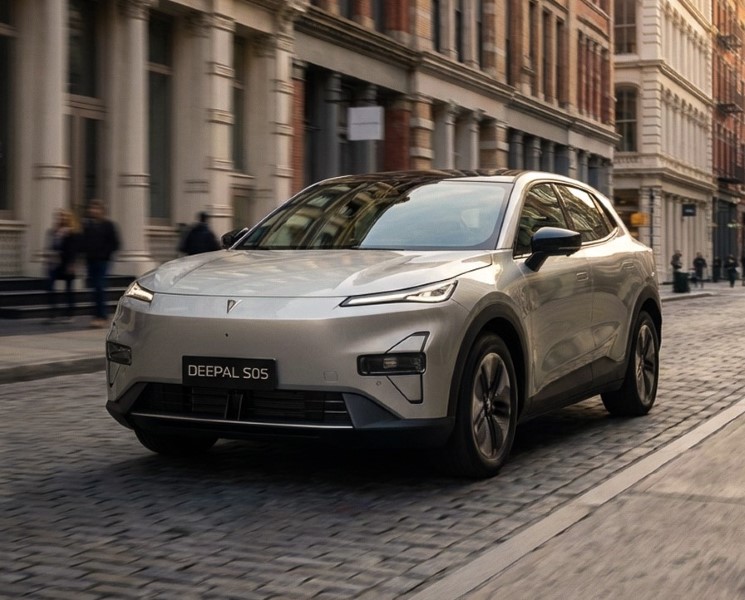 Changan Deepal S05 PHEV kot idealen vstop v električno prihodnost