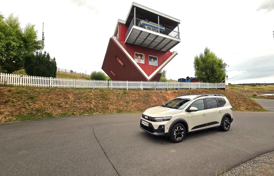 Dacia Jogger 1.8 Hybrid – takih ni več veliko takih