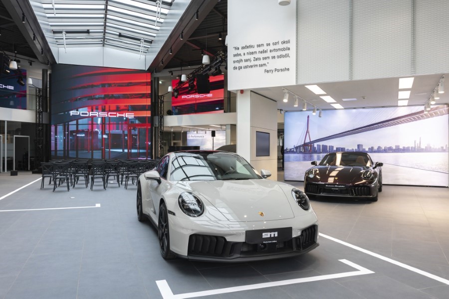 Novi Porsche Center Ljubljana predstavlja pospešek v mobilnost prihodnosti